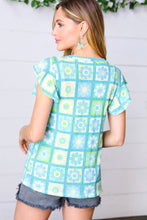 Load image into Gallery viewer, Green &amp; Blue Flower Print Flutter Sleeve Top
