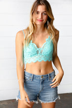 Load image into Gallery viewer, Turquoise Crochet Lace Bralette with Bra Pads