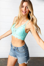 Load image into Gallery viewer, Turquoise Crochet Lace Bralette with Bra Pads