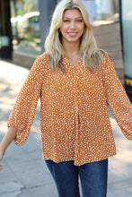 Load image into Gallery viewer, Rust Abstract Dot V Neck Woven Top