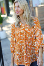 Load image into Gallery viewer, Rust Abstract Dot V Neck Woven Top