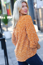 Load image into Gallery viewer, Rust Abstract Dot V Neck Woven Top