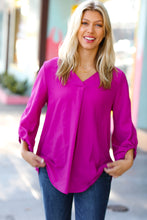 Load image into Gallery viewer, Magenta Crinkle Woven V Neck Top