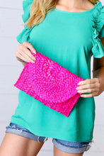 Load image into Gallery viewer, Hot Pink Woven Raffia Flap Closure Clutch Bag