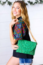 Load image into Gallery viewer, Emerald Woven Raffia Flap Closure Clutch Bag