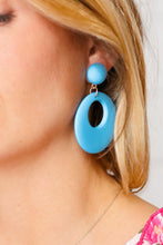 Load image into Gallery viewer, Power Blue Retro Open Circle Resin Dangle Earrings