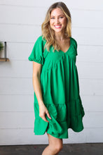 Load image into Gallery viewer, Kelly Green Sweetheart Tiered Crinkle Dress