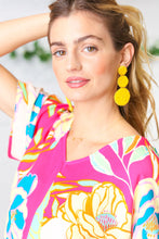 Load image into Gallery viewer, Canary &amp; Gold Beaded Round Pendant Earrings