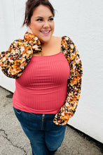 Load image into Gallery viewer, Marsala Rib Floral Bubble Sleeve Slim Fit Top