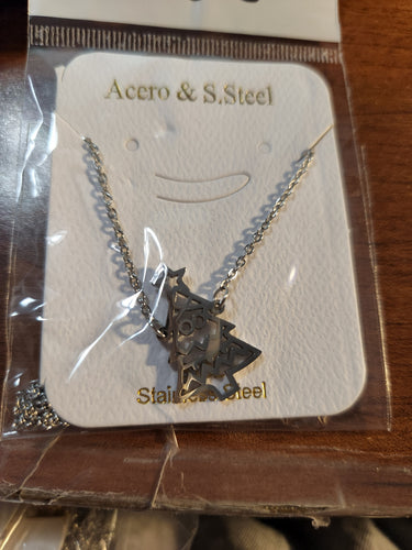 Christmas Tree Necklace - Unique Inspirations by Tracy and Anna