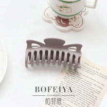 Load image into Gallery viewer, OVERSIZED HAIR CLIPS - Unique Inspirations by Tracy and Anna