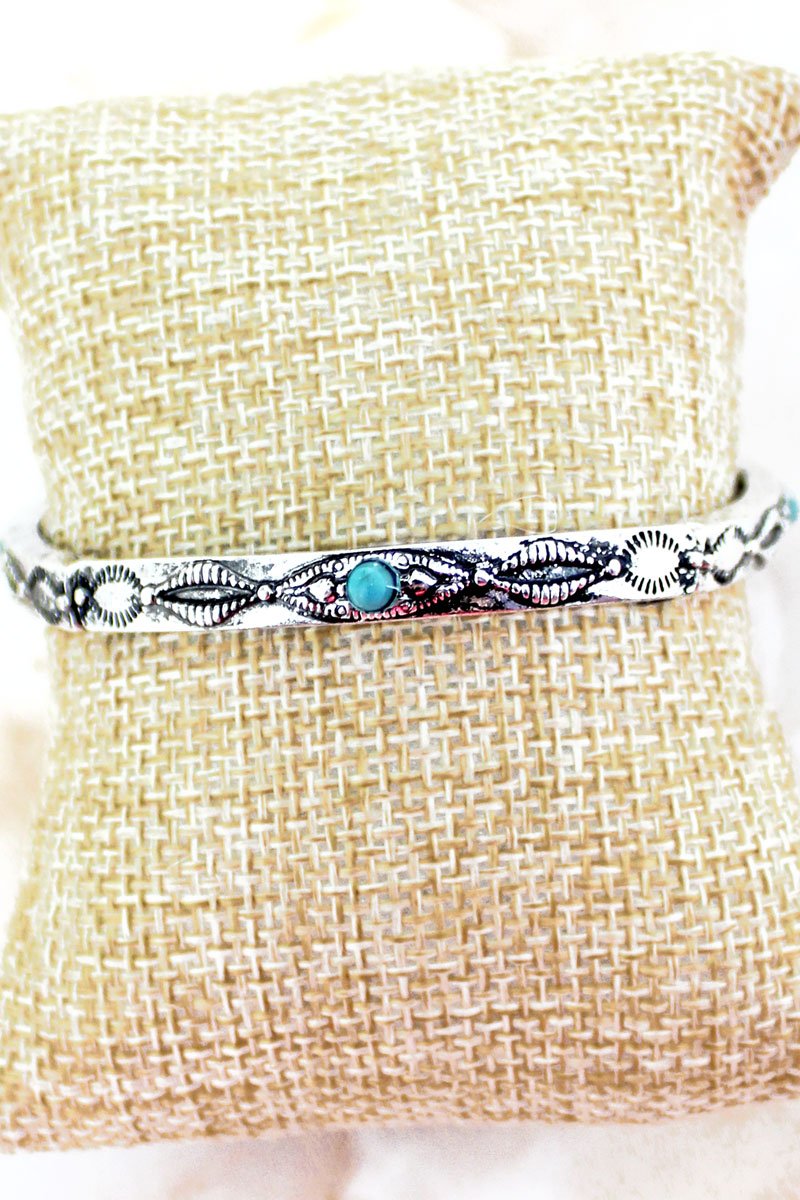 SAN JOSE TURQUOISE AND SILVERTONE STRETCH BRACELET - Unique Inspirations by Tracy and Anna